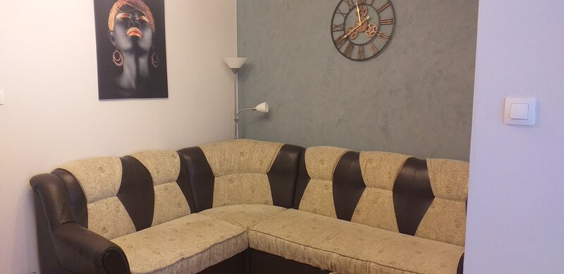 Dristor, Ramnicu Sarat, Schitului garsoniera mobilata